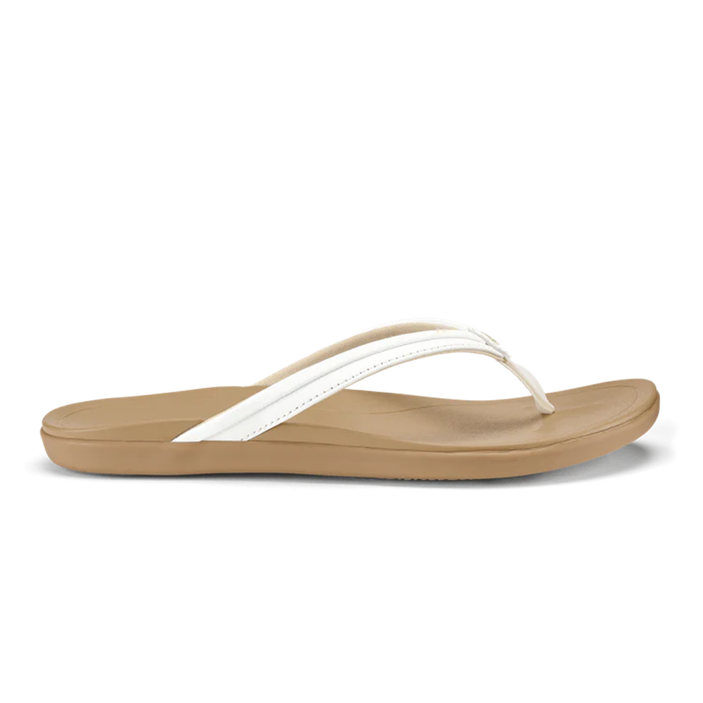 OluKai Women’s Ho‘ōpio Malua Beach Sandals