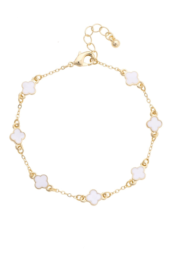 Canvas Margaret Dainty Clover Bracelet