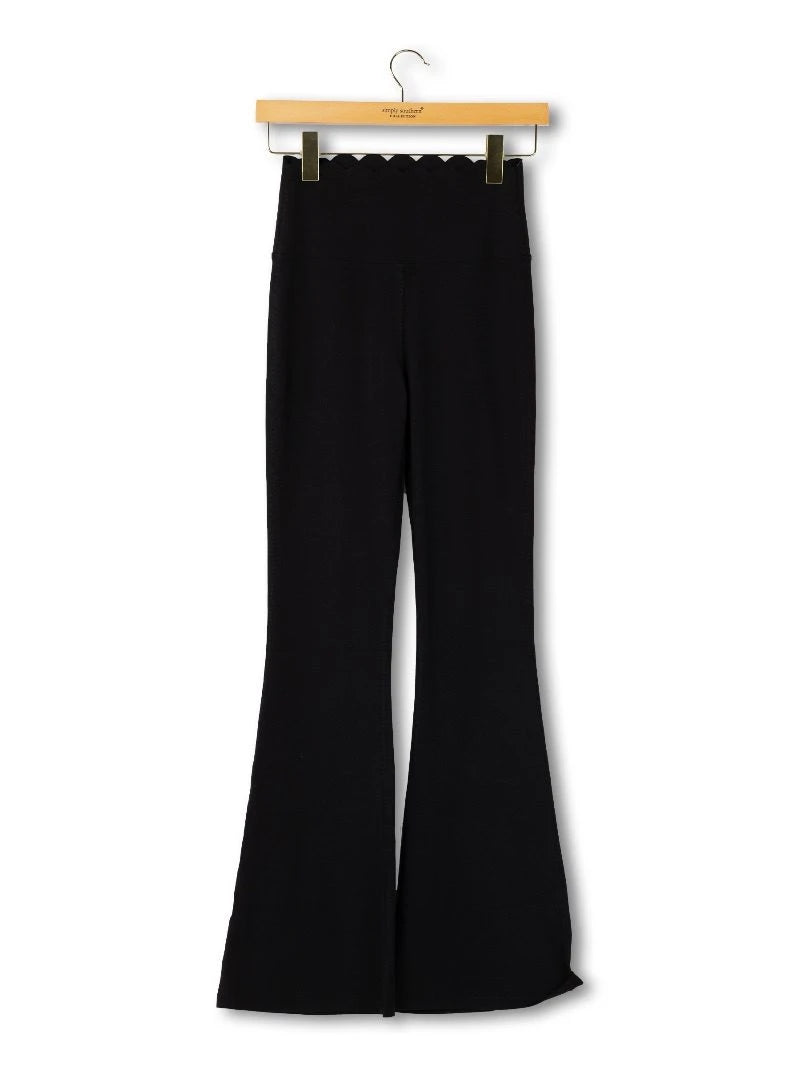 Simply Southern Women's Scalloped Leggings