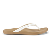 OluKai Women’s Ho‘ōpio Malua Beach Sandals - Bright White/Warm Sand