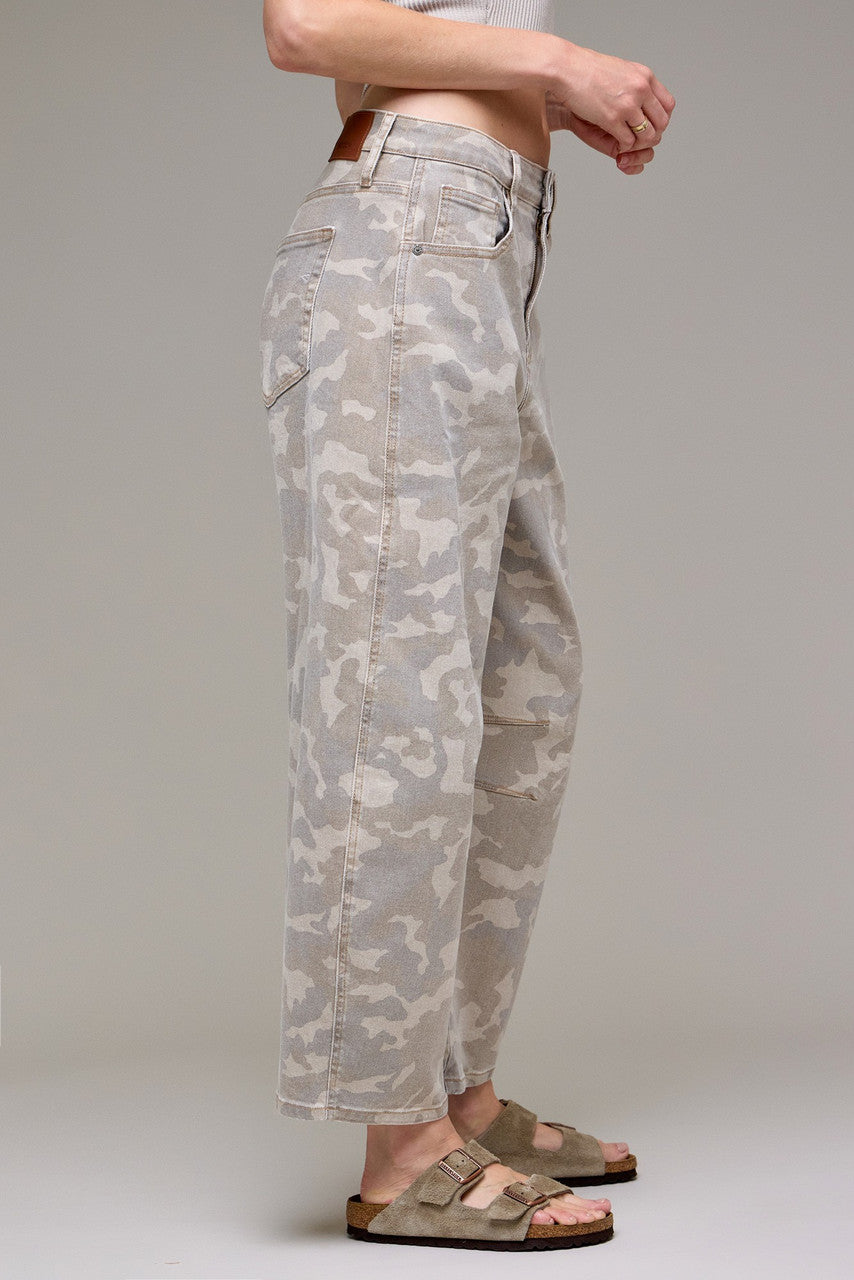 Hidden Jeans Women's Tan Camo Cropped Barrel Jean