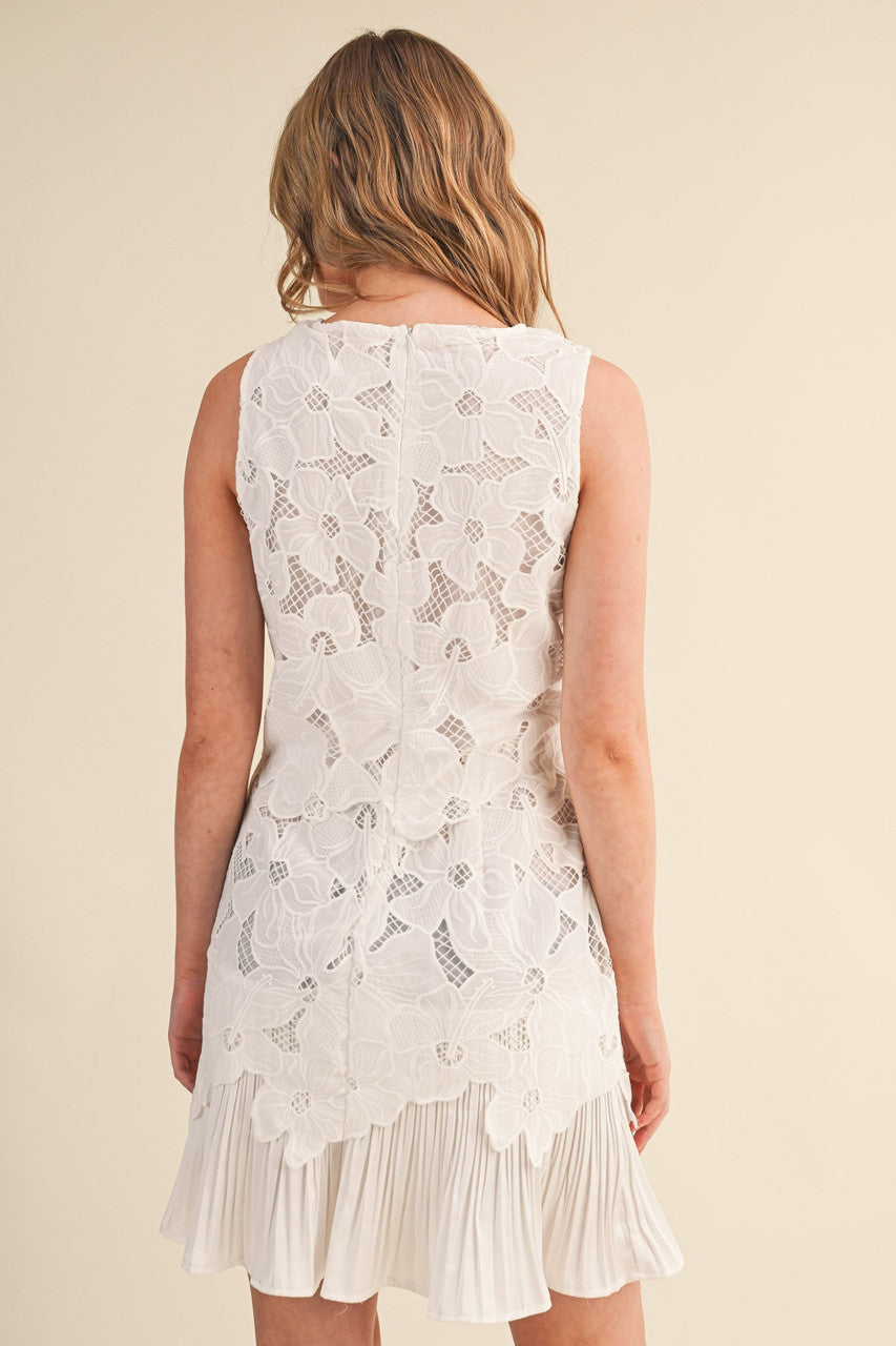 &merci Women's Off-White Floral Lace Mini Dress