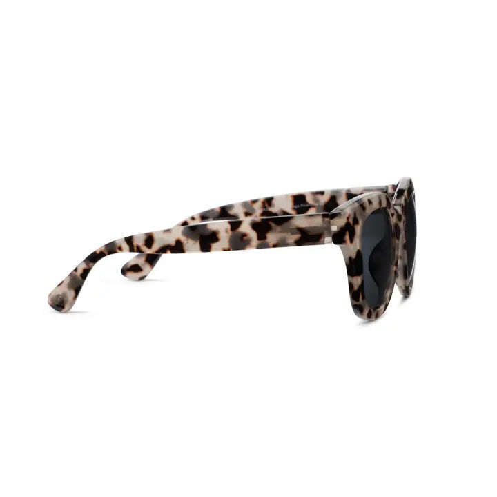 Peepers Center Stage Bifocal Sun Reading Sunglasses - Gray Tortoise