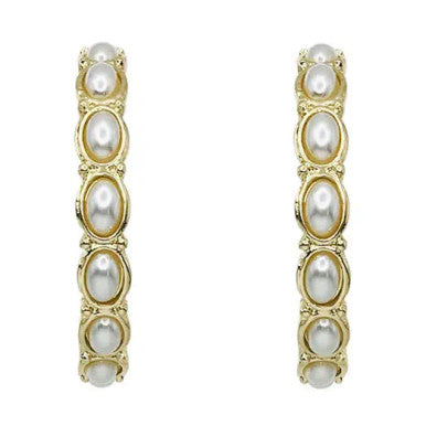 What's Hot Gold Hammered and Pearl Circle Hoop Earring