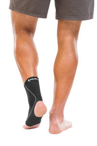 Mueller Neoprene Ankle Support - Large