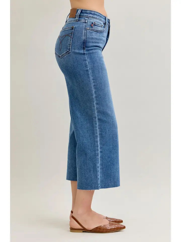 Judy Blue High Waisted Wide Crop Classic Raw Hem - Medium Denim