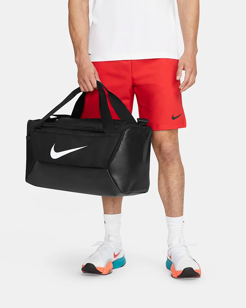 Nike Small Brasilia 9.5 Duffel Bag- Black