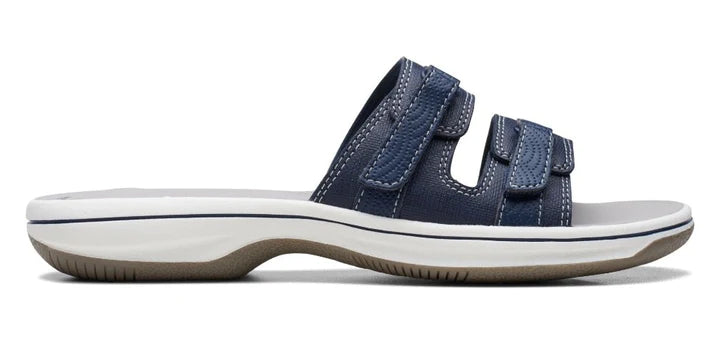 Clarks Women's Breeze Piper Navy