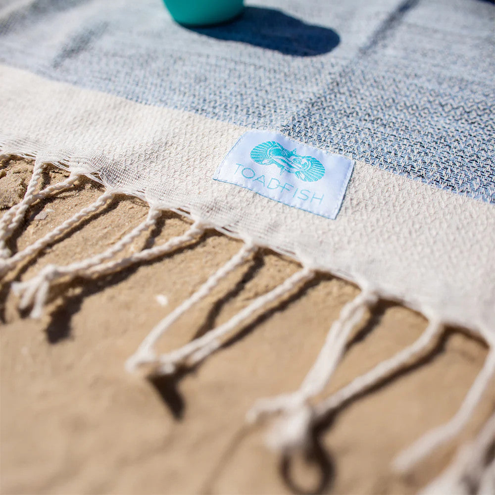 Toadfish 6-Foot Coastal Beach Towel – Light Blue