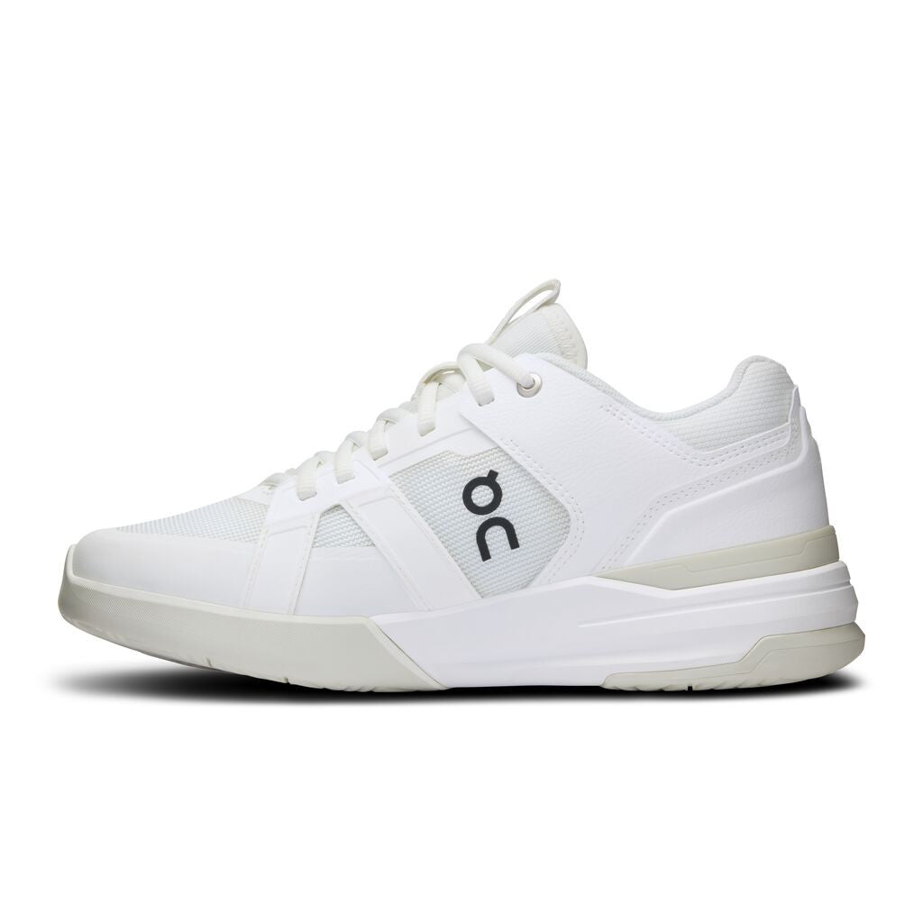 On THE ROGER Clubhouse Pro Men’s Tennis ShoeOn THE ROGER Clubhouse Pro Men’s Tennis Shoe - White/Ice