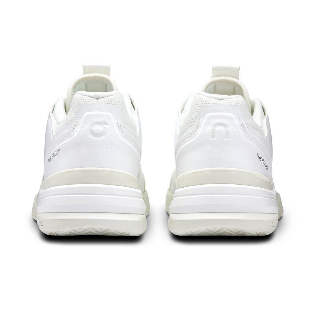On THE ROGER Clubhouse Pro Women’s Tennis Shoe - White/Ice