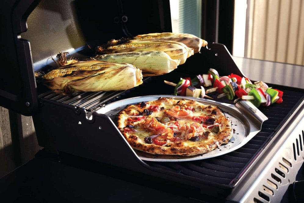 Napoleon Grills Freestyle 425 Natural Gas Grill - Lifestyle View