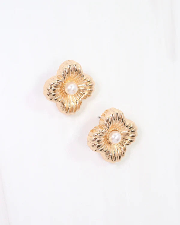 Caroline Hill Zinnia Textured Clover Stud Earring Gold