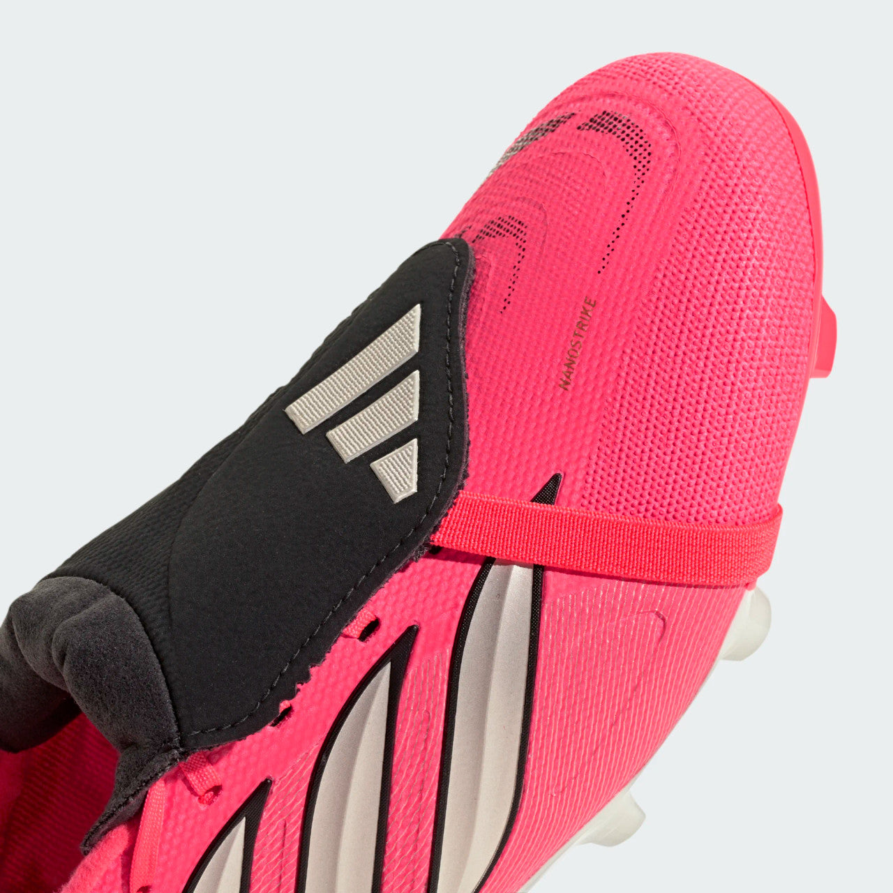 Adidas Predator League Soccer Cleats