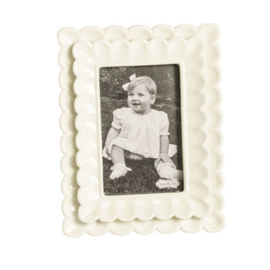 Mud Pie Small Scalloped Frame