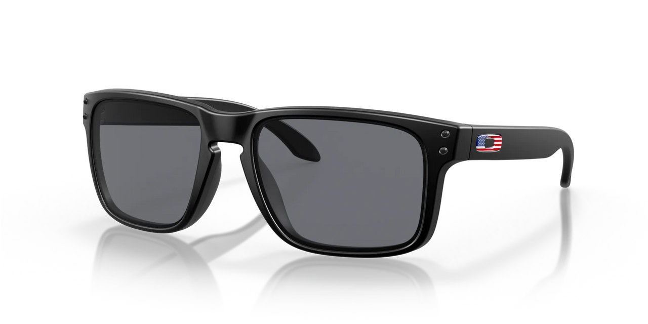 Oakley Holbrook Sunglasses - Matte Black Frame / Grey Lenses