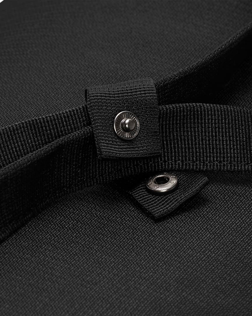 Nike Small Brasilia 9.5 Duffel Bag- Black
