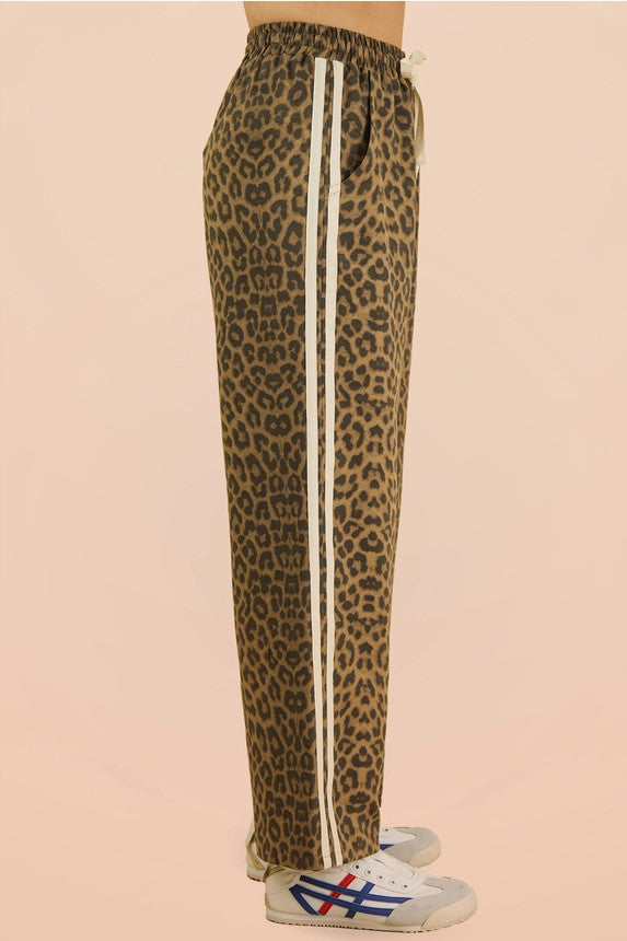Very J Women's Leopard Printed Cotton Twill Pants