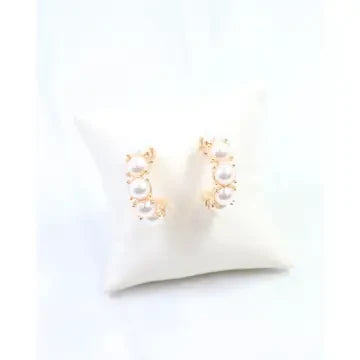 Caroline Hill Cleo Pearl Medium Hoop Earring