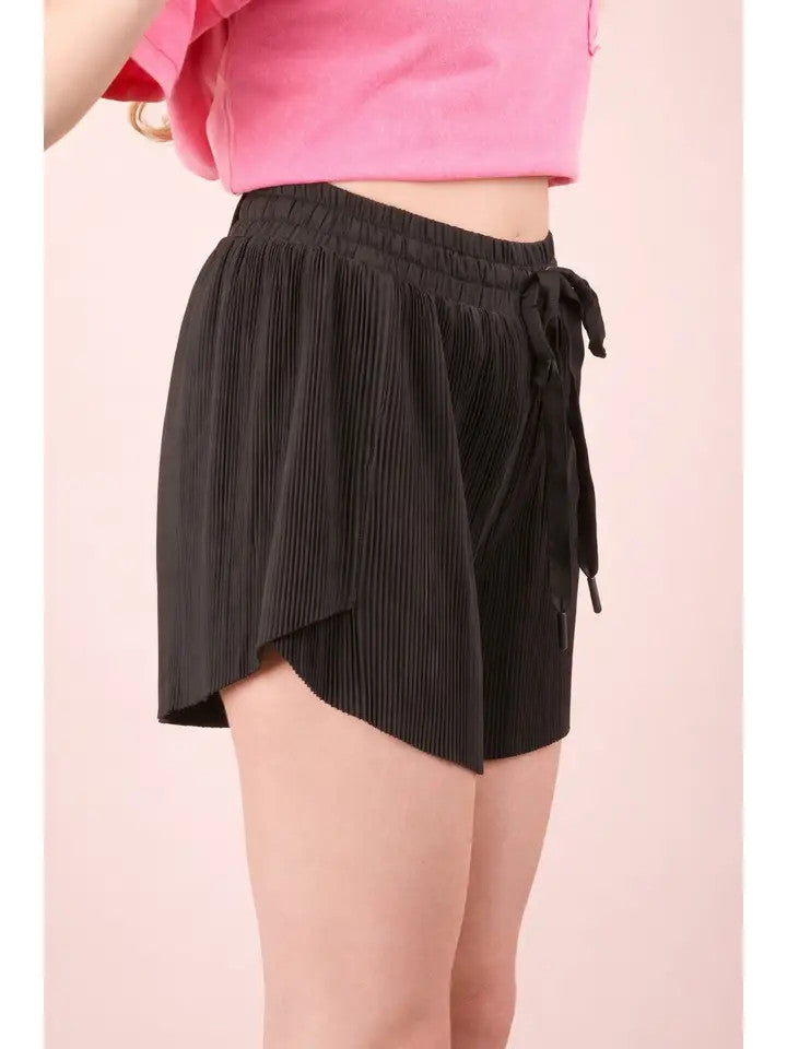 Very J Women's Pleated Comfy Shorts - Black