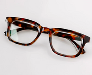 Peepers Otto Reading Glasses – Tortoise Shell