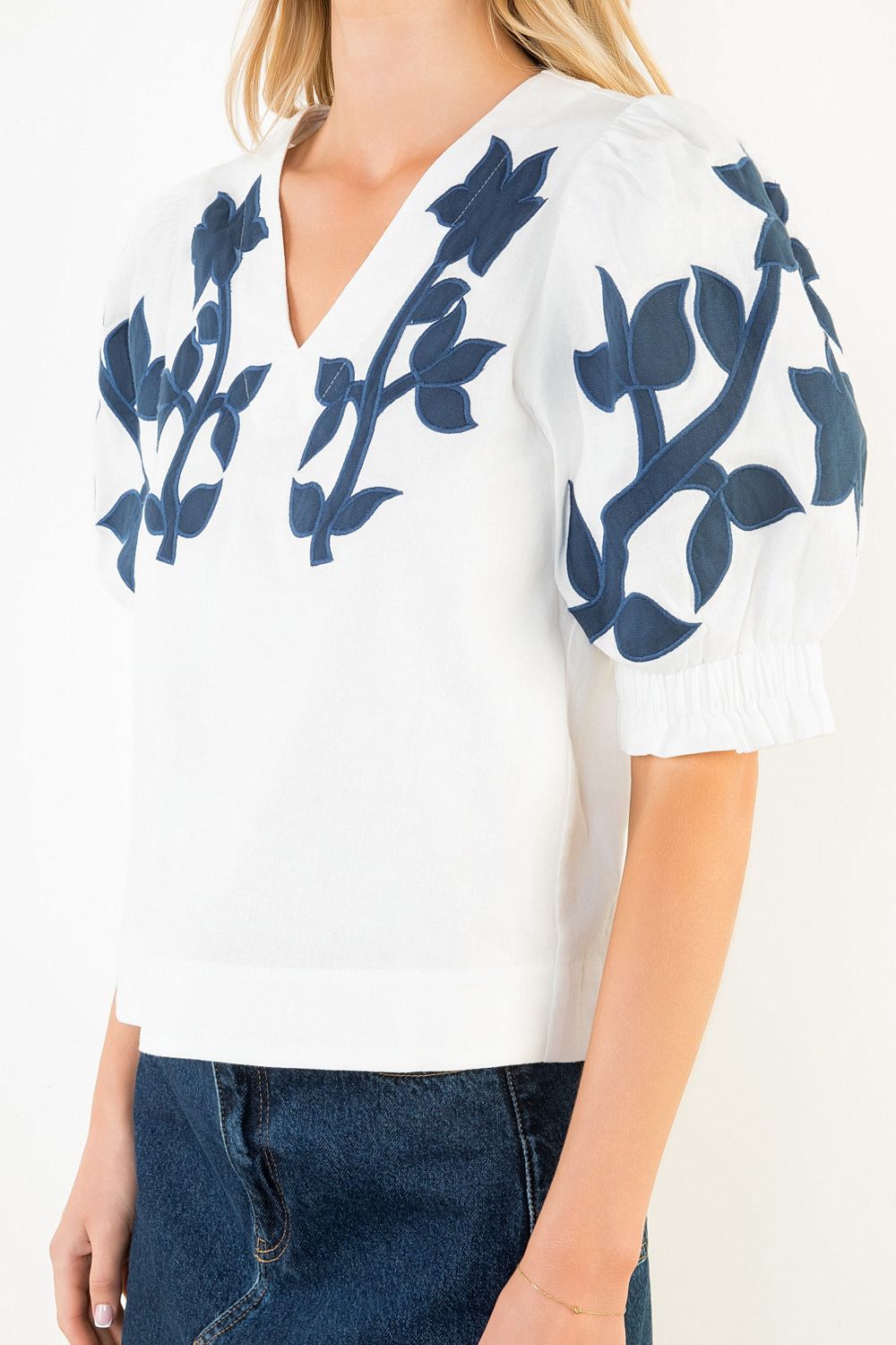 THML Women's White Puff Sleeve Top