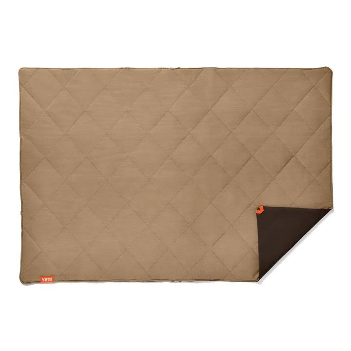 Yeti Lowlands Waterproof Hydrobarrier Layer Blanket - Wetlands Camo